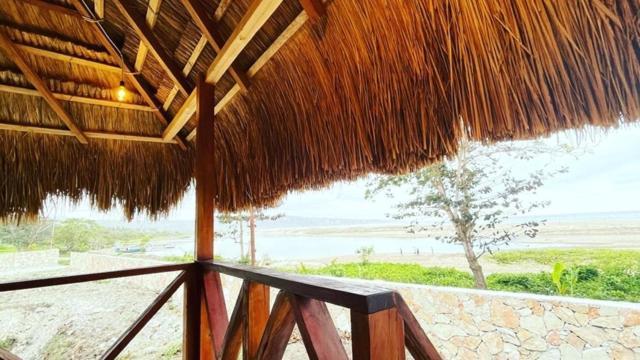 Three Queen Villa And Homestay Waikabubak Dış mekan fotoğraf